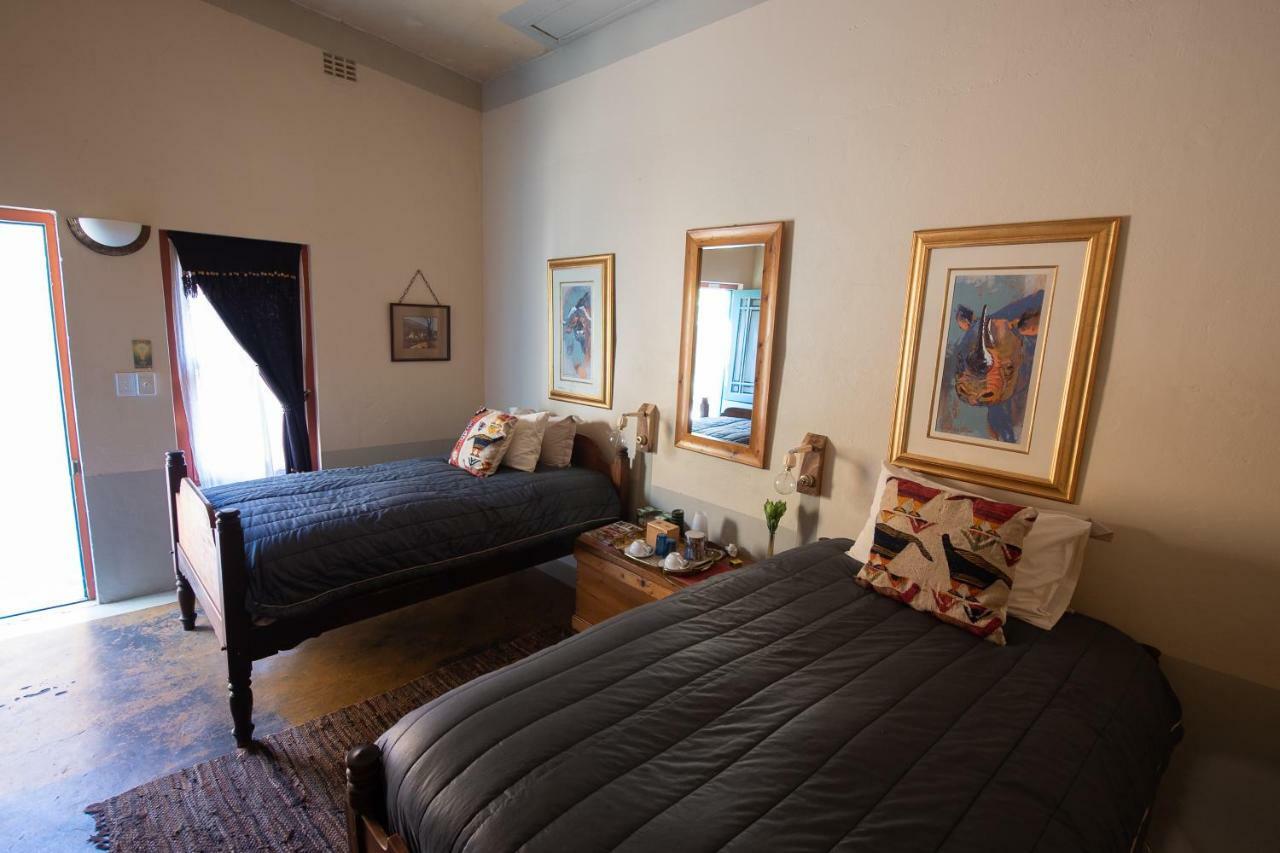 Hebron Guesthouse & Restaurant Citrusdal Luaran gambar